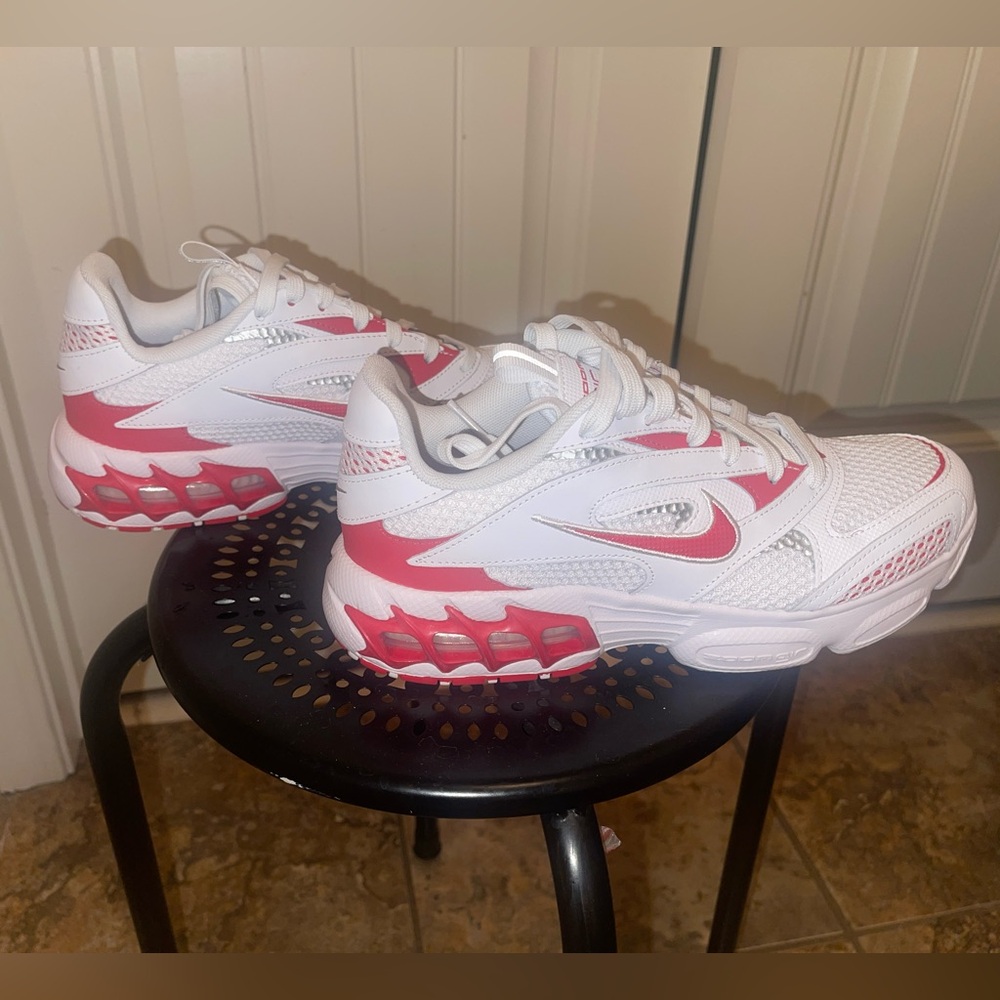 Brand New Nike 8W or 6.5Y